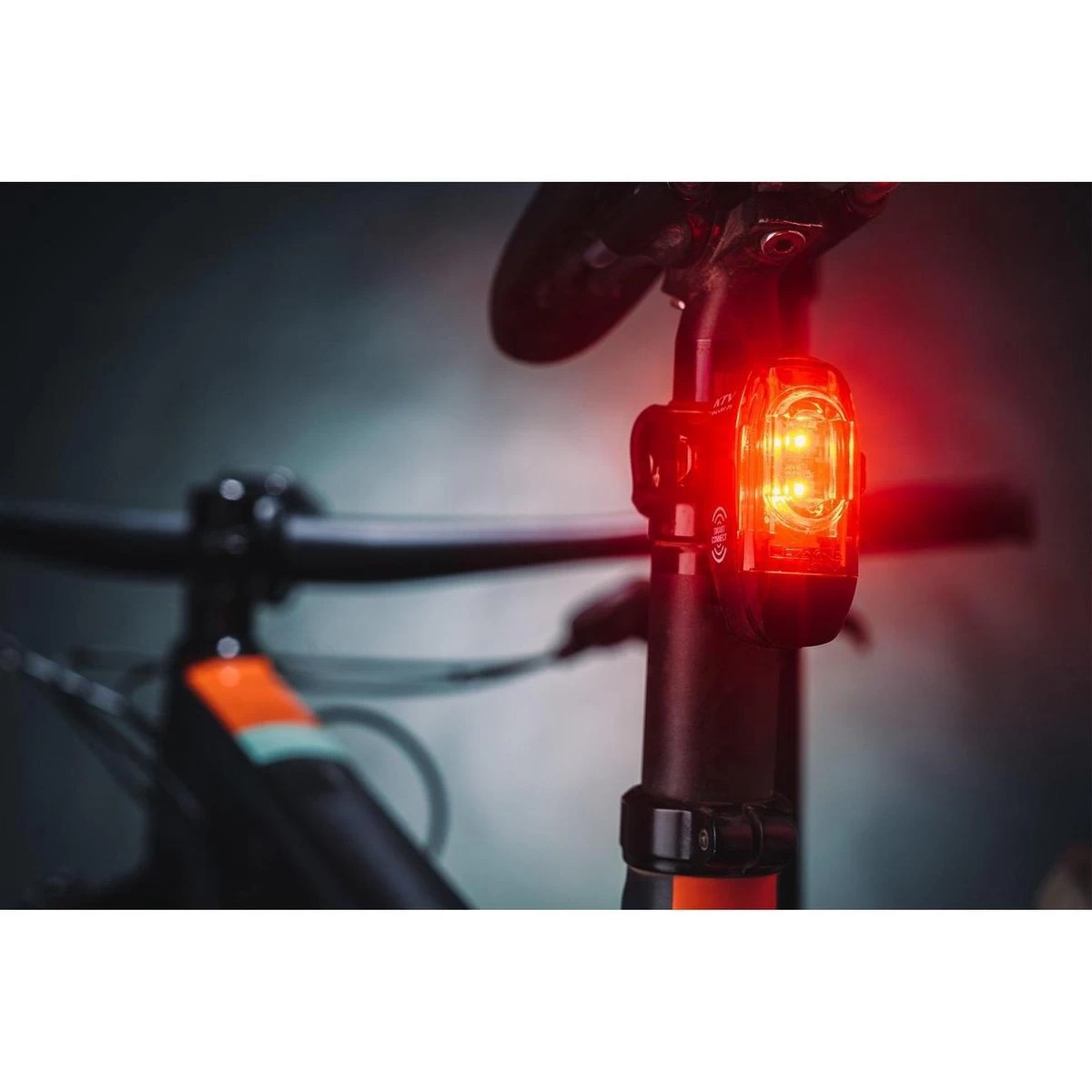 Lezyne Connect Smart 1000XL / KTV Smart Pair Verlichtingsset - 1000 Lumen - Zwart - Afbeelding 15