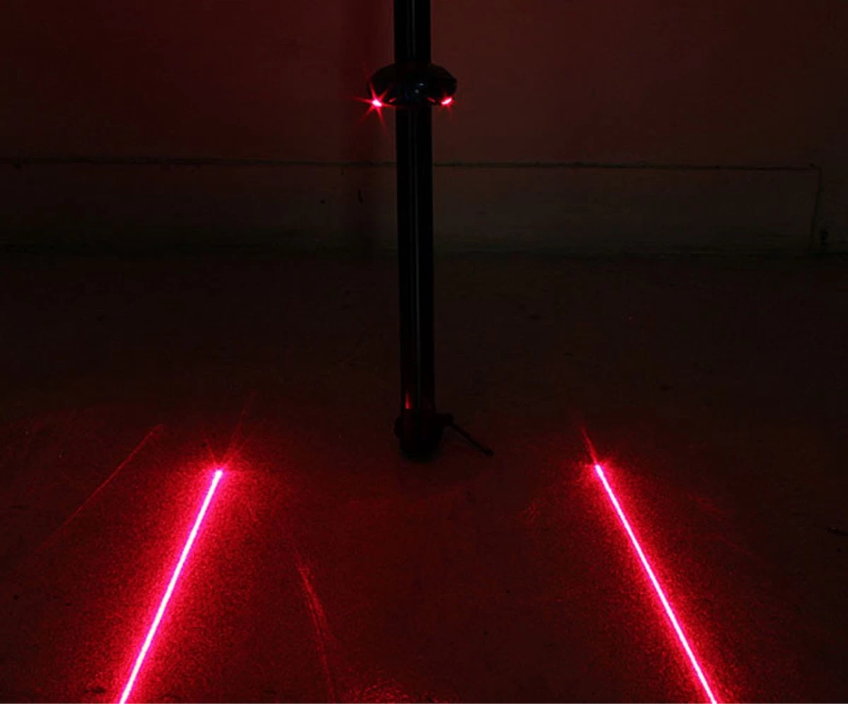 Fiets Achterlicht - LED Licht Met Laser - Fiets Lamp - Waterdicht - Racefiets Verlichting - Inclusief Batterijen - Rheme - Afbeelding 7